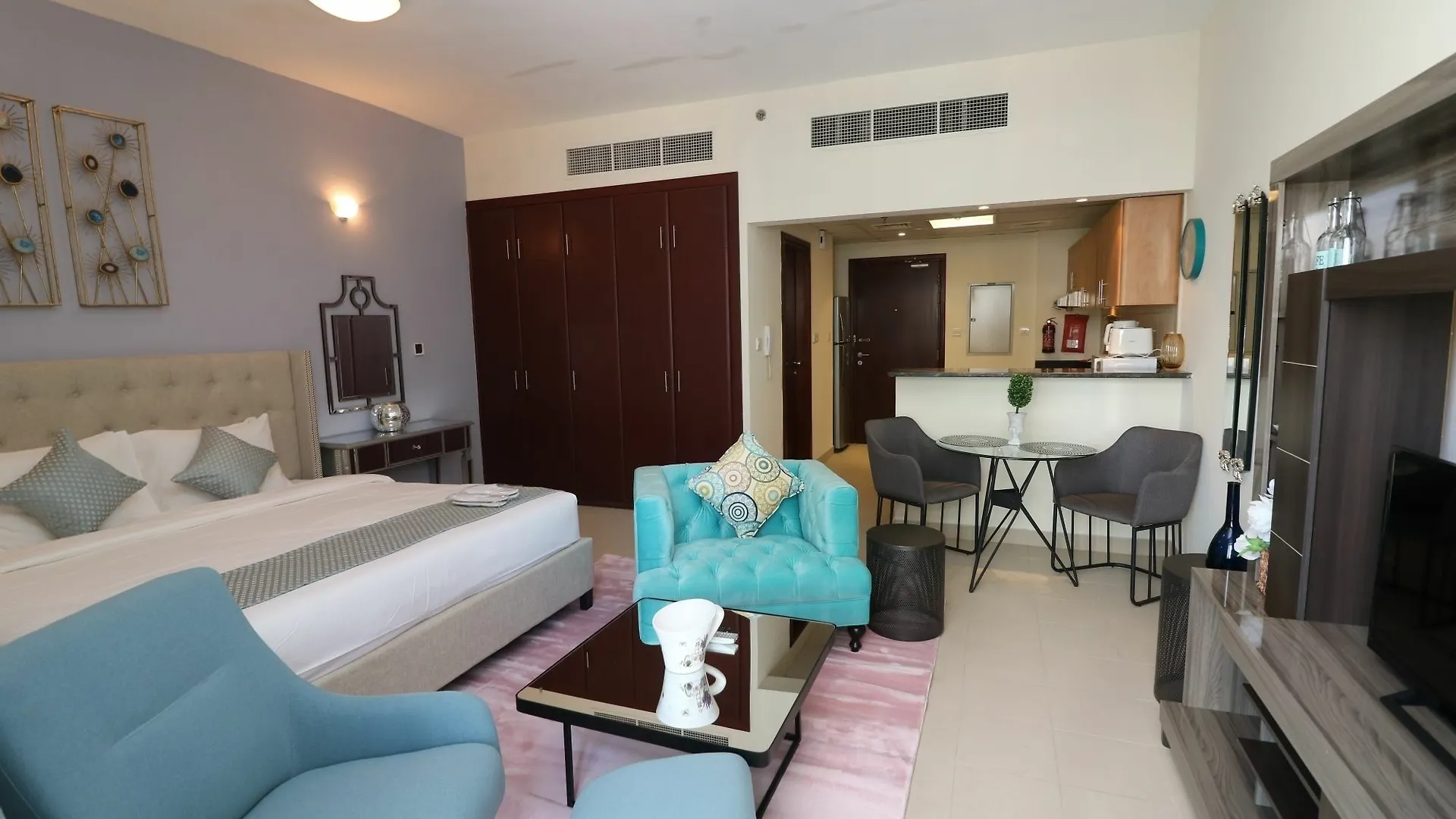 Apartment Sports City Large Studio Cricket Tower Dubai